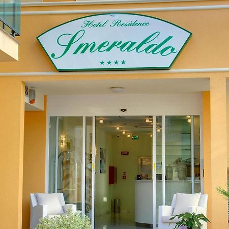 Residence Suite Smeraldo Riccione Eksteriør billede
