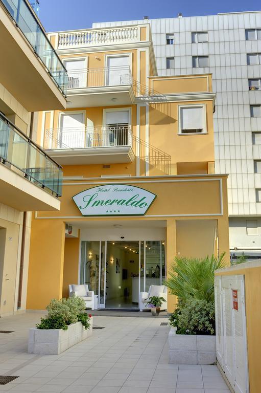 Residence Suite Smeraldo Riccione Eksteriør billede